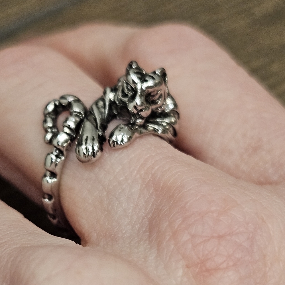 NEW Silver-Tone Tiger Wrap Ring - Size 7 & adjustable